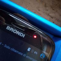 Smartphone Brondi 730 4G HD + 4 batterie originali