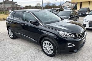 PEUGEOT 3008 1.2 benzina NAVI-AUTOMATICA