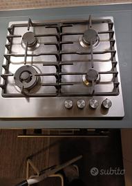 Cappa , frigo , piano cottura