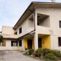 VILLA SINGOLA A ROCCA SAN GIOVANNI