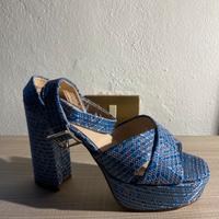Sandalo tacco azzurro