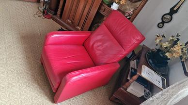 poltrona inclinabile in similpelle 