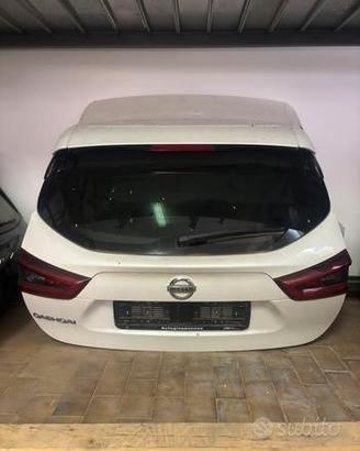 Sportellone nissan qashqai