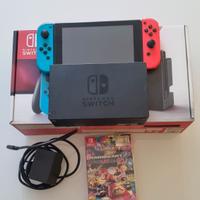 Nintendo Switch 32 GB usata + Mario Kart 8 Deluxe