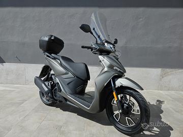 Voge SR16 125