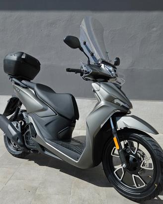 Voge SR16 125