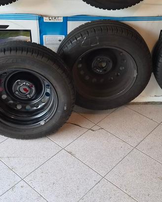 cerchi e gomme Kia Rio