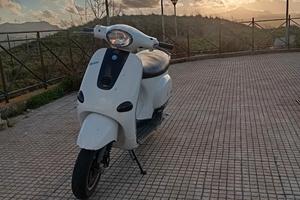 Vespa  scooter et2 50 