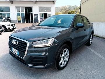 Audi Q2 S- Tronic Business Advanced