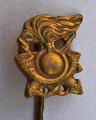 Distintivo epoca fascista per Bersaglieri anni '30