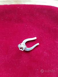 spilla / orecchino in argento a Ferro di cavallo