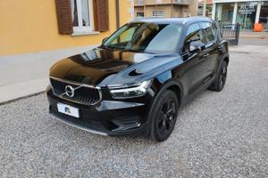 Volvo XC40 T2 Momentum Core