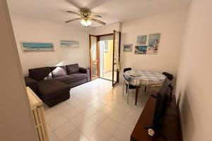 Rif. 7 trilocale seminterrato 100 mt dall mare