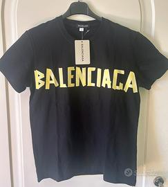 T-shirt Balenciaga