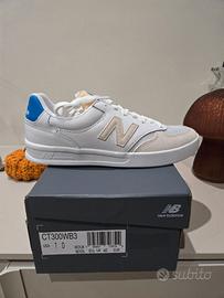 New Balance 300 – Bianco, suede e celeste 40