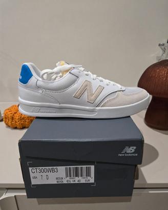 New Balance 300 – Bianco, suede e celeste 40