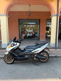 Yamaha T Max 3.699€