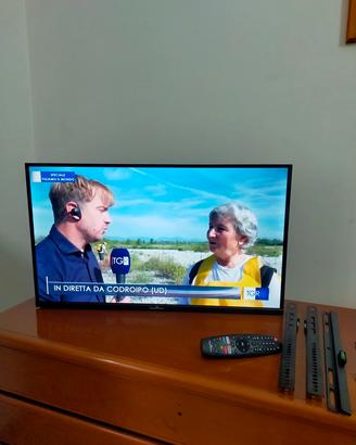 Smart TV 32" Smart Tech HD Android TV