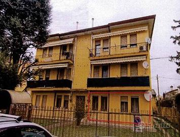 Immobile in asta di 94 m² con 4 locali e box auto 