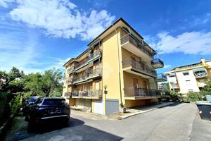 3 LOCALI A DIANO MARINA
