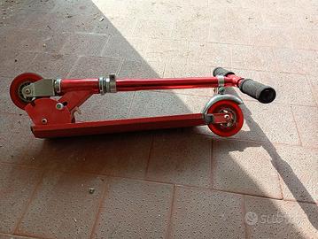 monopattino per bambina o bambino 