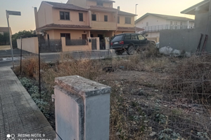 Terreno edificabile a Uta in via Pertini ang