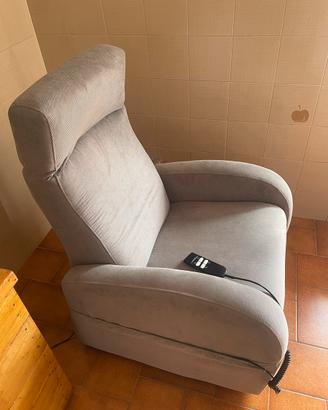 Poltrona relax comfort elettrica modello Leonardo