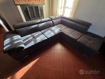 Divano angolare moderno