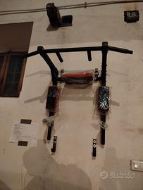 barra per trazioni per vari esercizi 