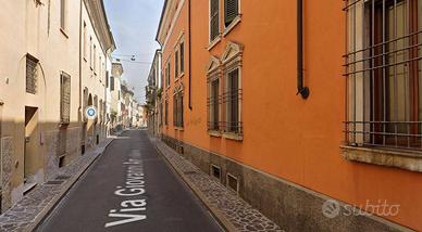 Ampio Appartamento in centro con garage privato