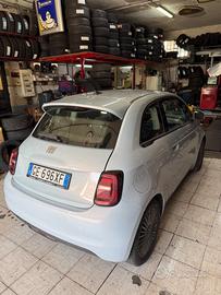 Fiat 500 500e Berlina 42 kWh Icon