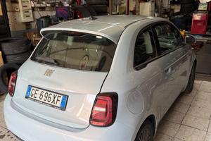 Fiat 500 500e Berlina 42 kWh Icon