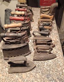 vecchi ferri da stiro