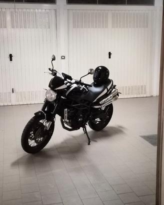 Moto Morini Scrambler 1200