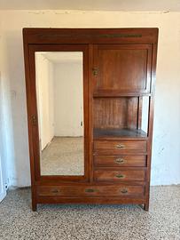 Armadio vintage con cassetti