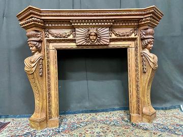 Camino in marmo rosso Damasco