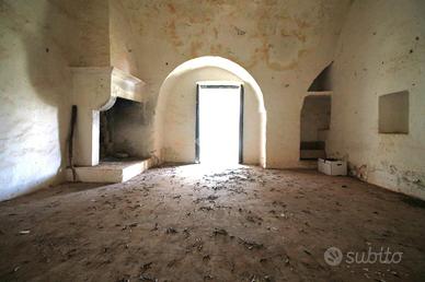 CASA DI CORTE A OSTUNI