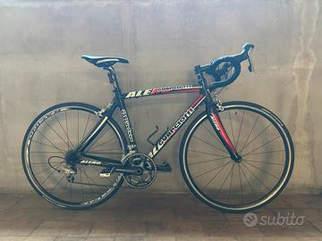 BICI DA CORSA IN CARBONIO - GUERCIOTTI ALERO