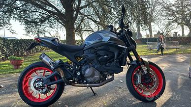 Ducati monster 937 plus
