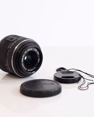 Obiettivo Olympus M.Zuiko 14-42mm F3.5-5.6