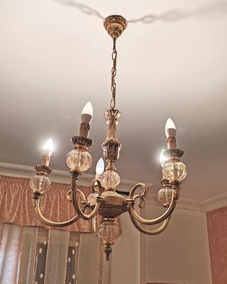lampadario in stile classico 