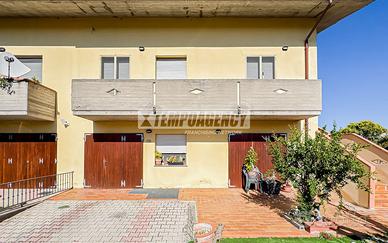 PORZIONE DI CASA SU PIÙ LIVELLI CON GIARDINO, TERR