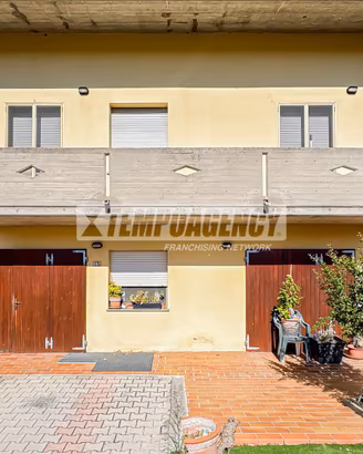 PORZIONE DI CASA SU PIÙ LIVELLI CON GIARDINO, TERR