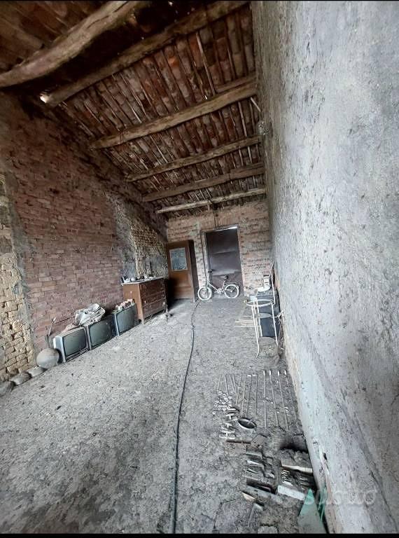 Rustico / Casale di 200 m² con 4 locali e box auto - Vista 4