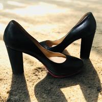 Christian louboutin décolleté di pelle