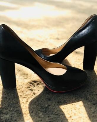 Christian louboutin décolleté di pelle