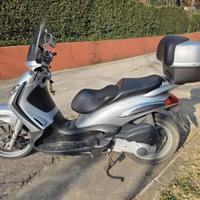 Piaggio Beverly 250