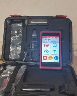 meccanico di automobili