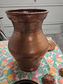 Oggetti in rame, arredamento e non.