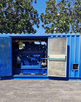CONTAINER INSONORIZZATO mt 9,10 x 2,40 x 2,60 (h)